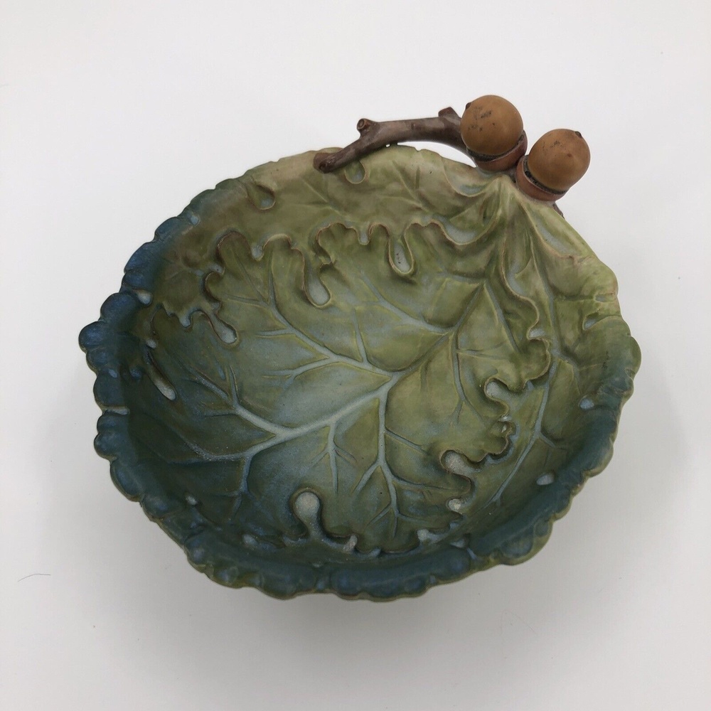 Takahashi San Francisco Porcelain Hand Painted Bowl Oak Leaves Acorns Green 6"